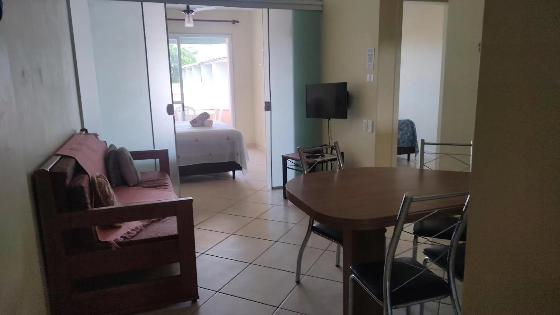 Apartamento No Residencial Summer Beach Florianópolis 巴西